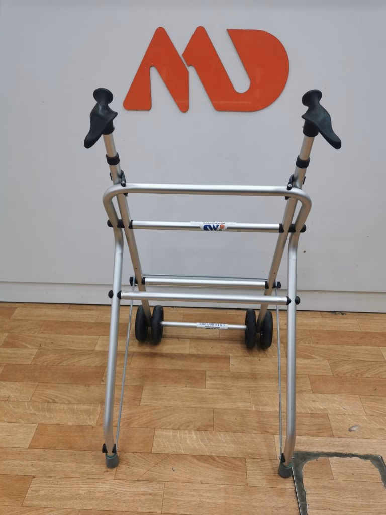 ¿Cómo elegir un andador ortopédico?