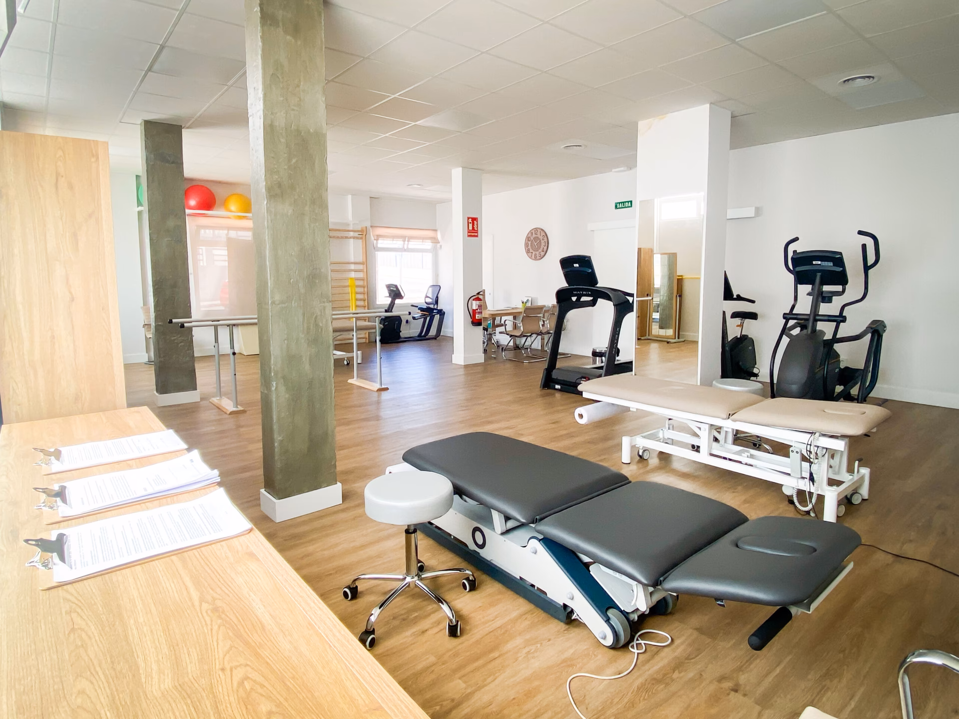 ¿Dónde se encuentra el centro de rehabilitación y fisioterapia?