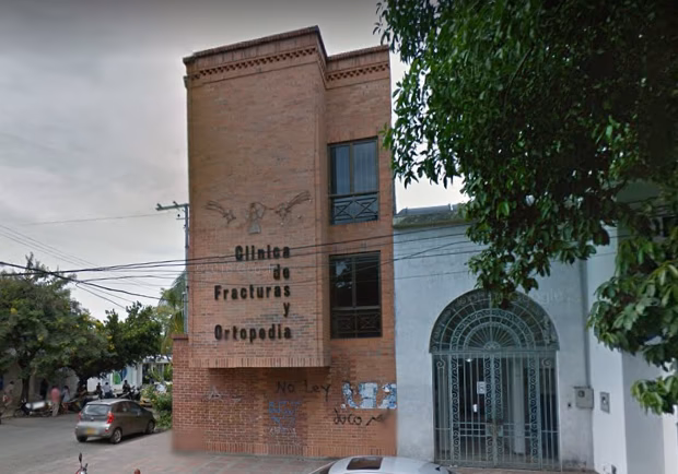 ¿Qué pasó con el joven de la clínica de fracturas?