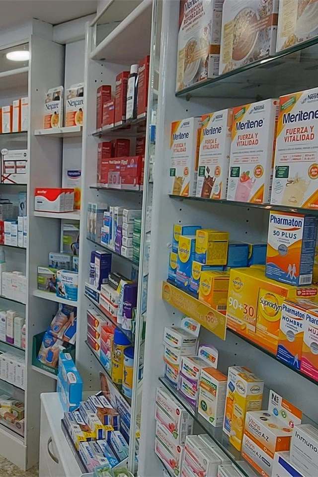 ¿Dónde se encuentra la farmacia de guardia en Tortosa?