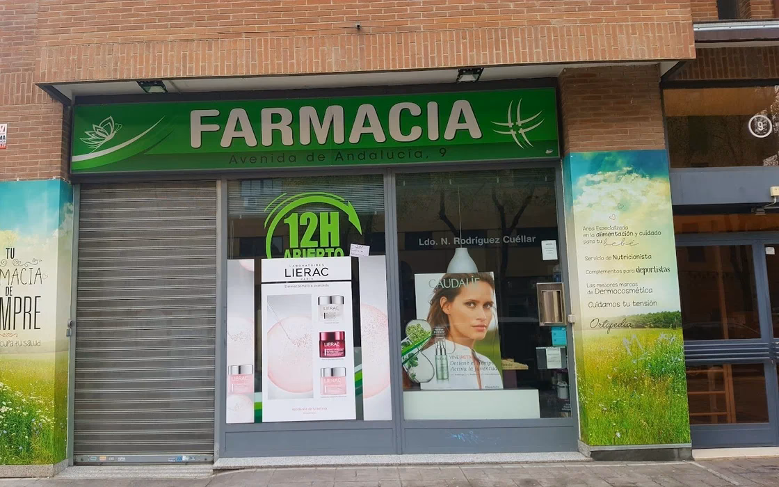 ¿Dónde se encuentra la farmacia?