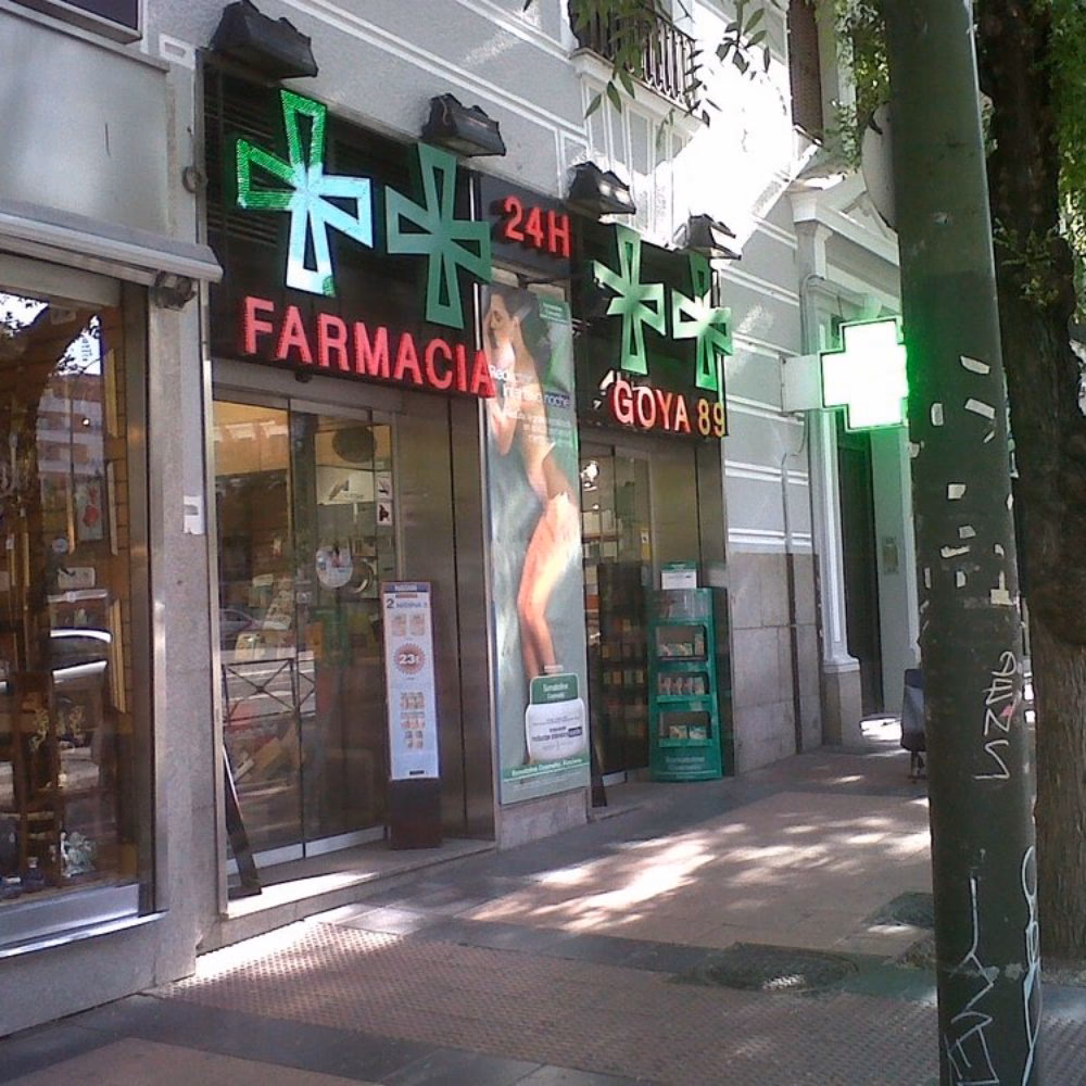 ¿Dónde se encuentran las farmacias en Villa de Vallecas?