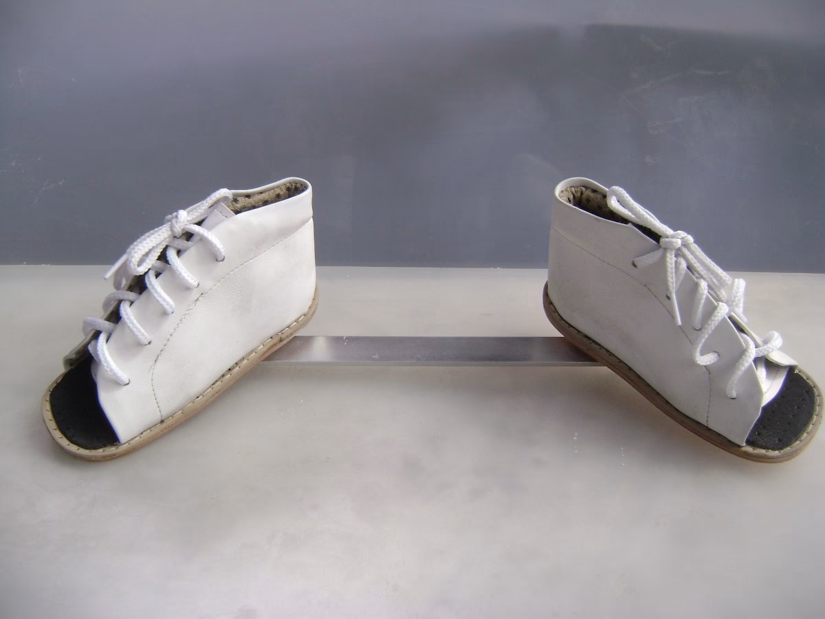 ¿Qué es la férula de Dennis Brown?