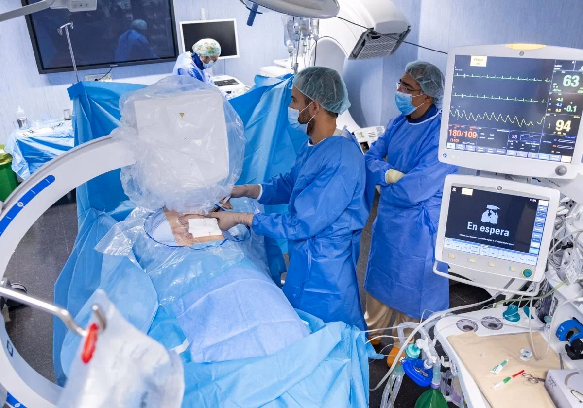 ¿Cuántos pacientes hay en la lista de espera quirúrgica?