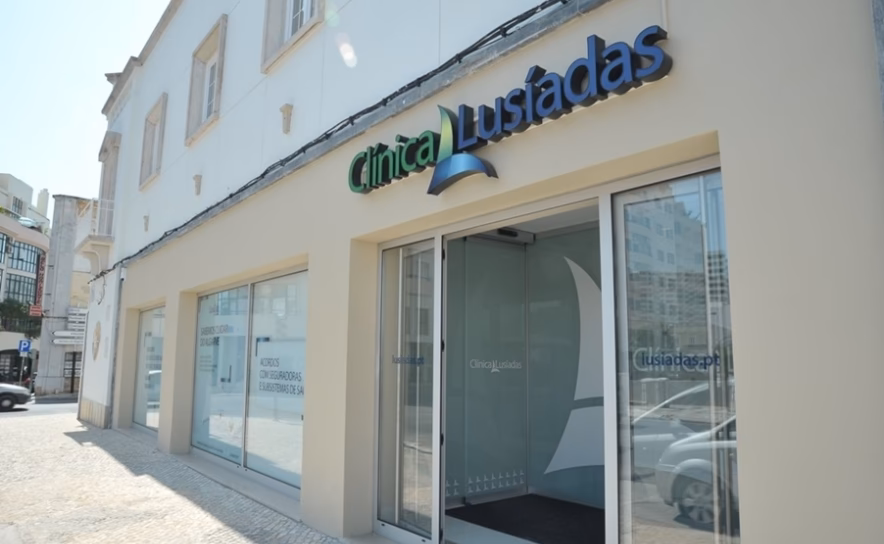Qual o site da clínica Lusiadas?
