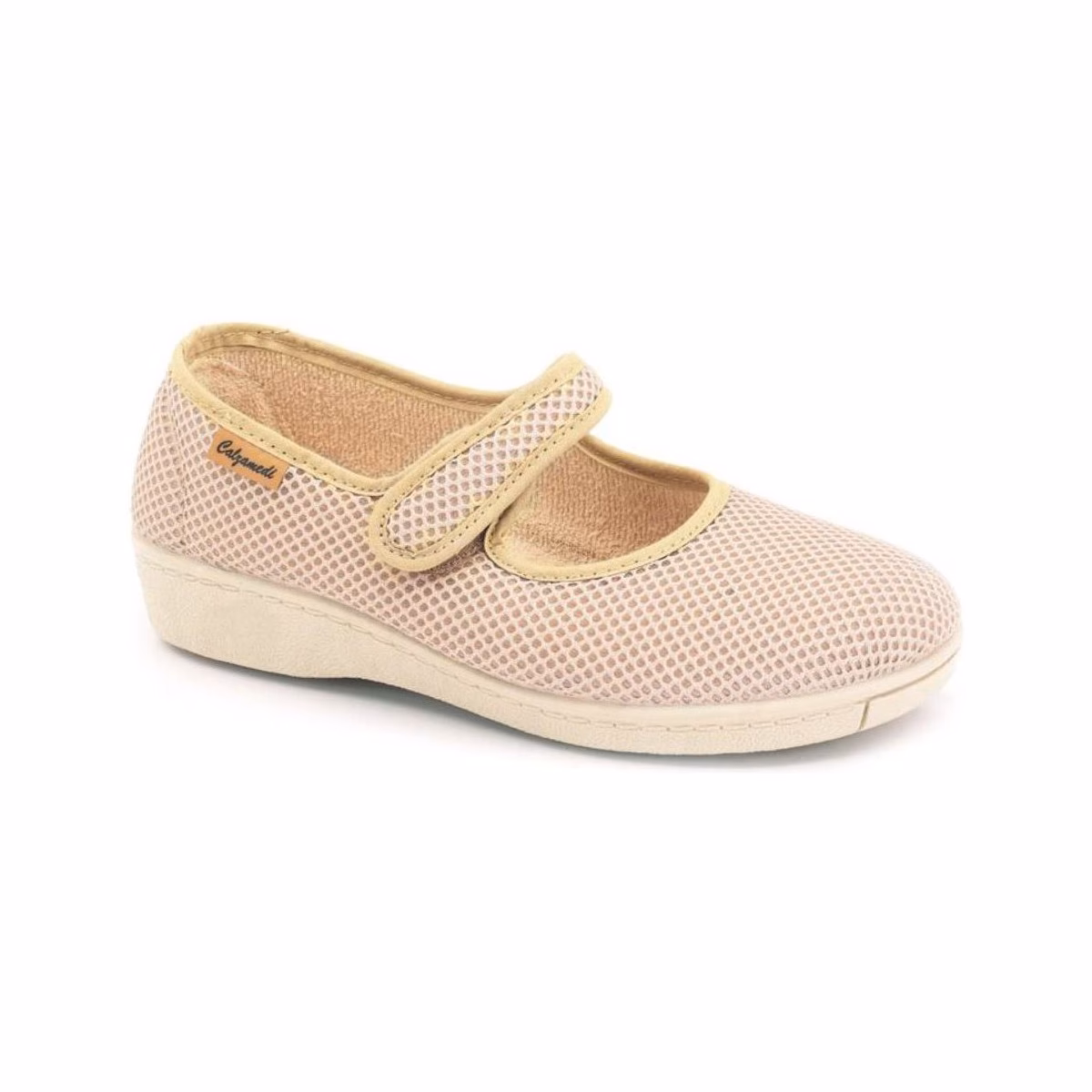 ¿Qué ofrece la tienda con Merceditas para niña Online?