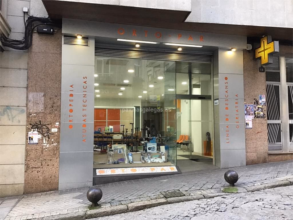 ¿Qué especialistas trabajan en los hospitales de Ourense?