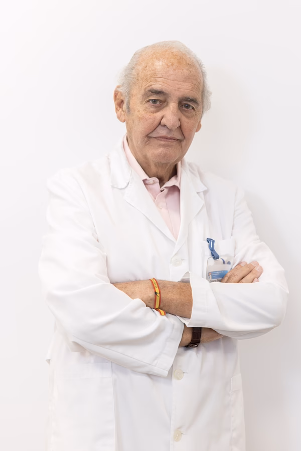 ¿Cuándo fue la cirugía de la retina de Carlos Arturo Díaz?