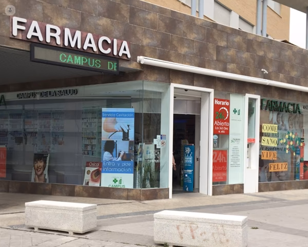 ¿Dónde se encuentra el Hospital Universitario Clínico San Cecilio Granada?