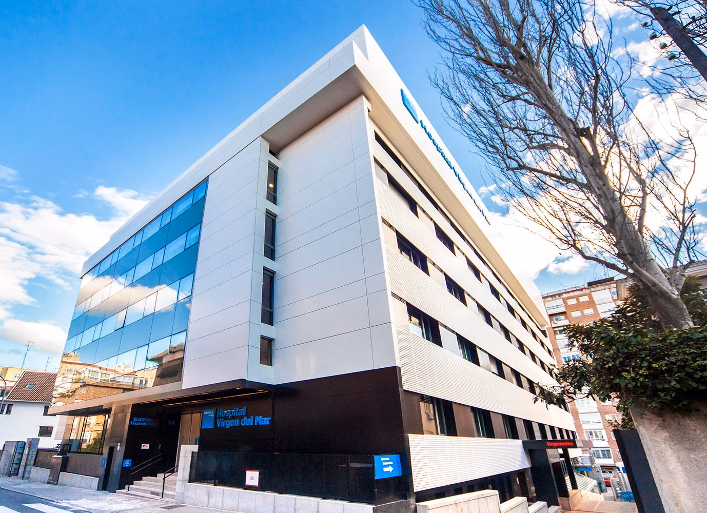 ¿Dónde se encuentra el Hospital Virgen del mar?