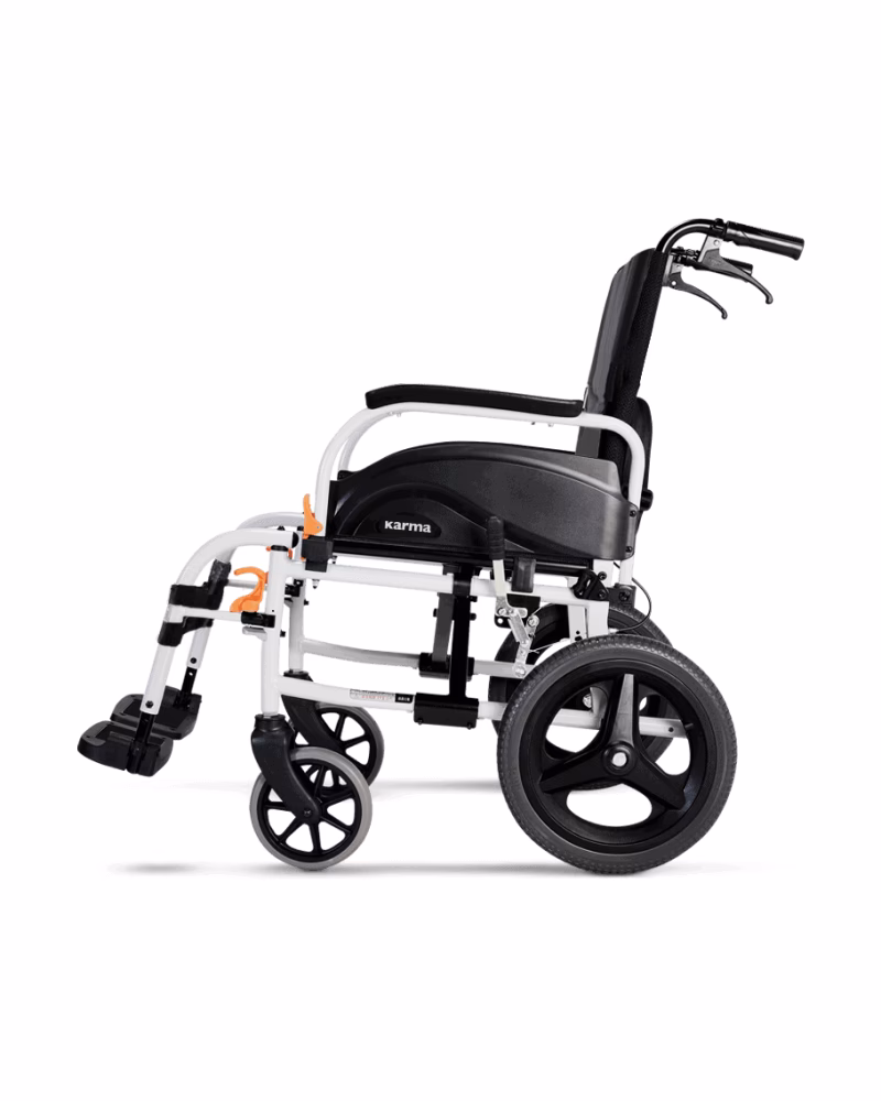 ¿Qué ofrece la silla de ruedas FORTA Line Plus frenos?