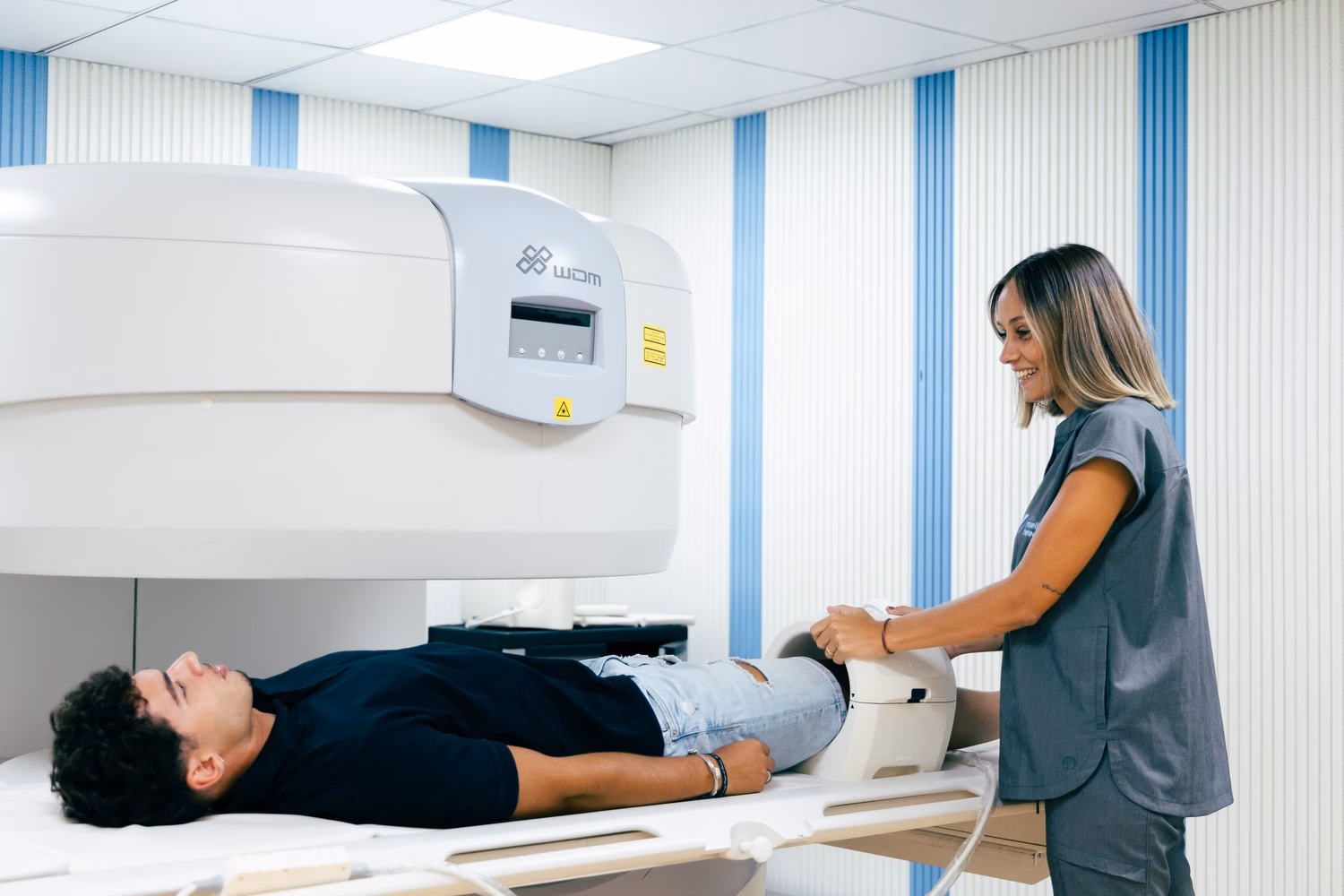 ¿Qué especialidades ofrece clínica Muelle Heredia en Málaga?