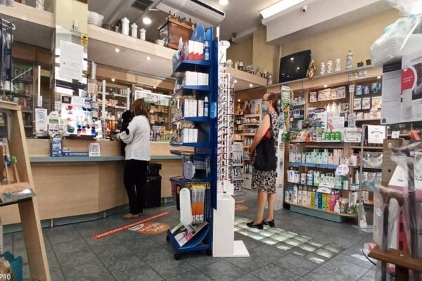 ¿Cómo contactar con Clinica medica Los belgas?