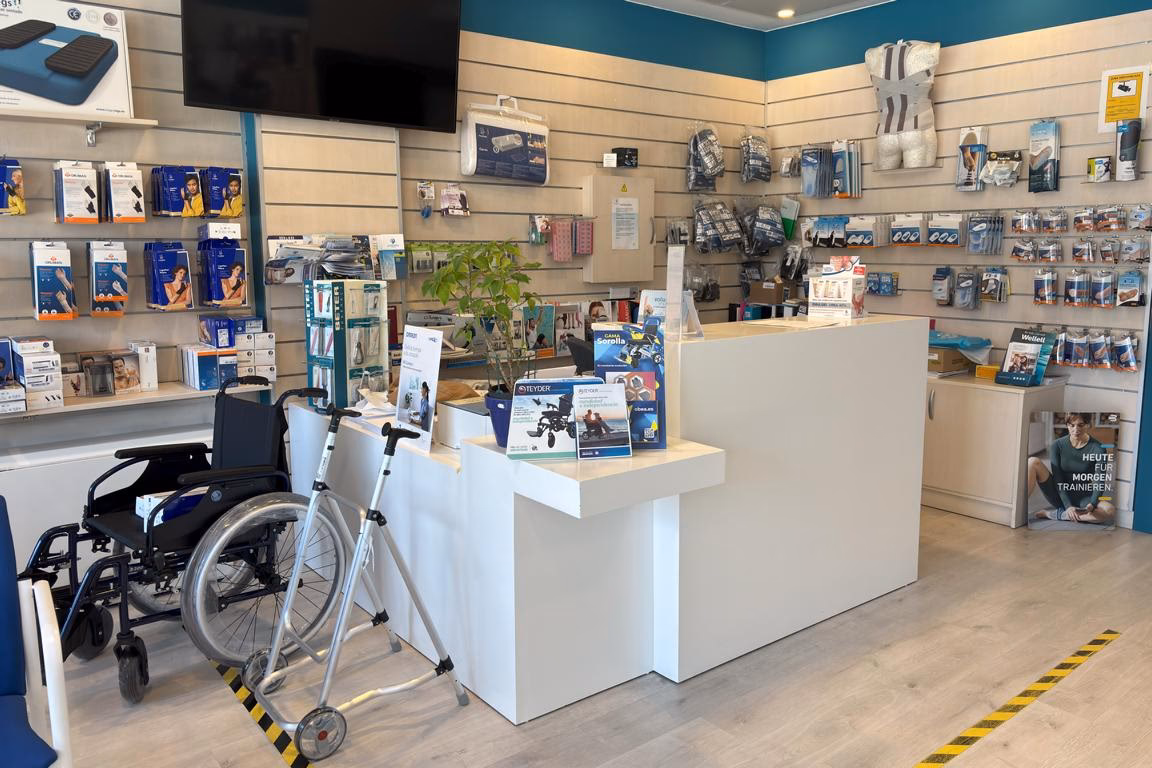 ¿Dónde se colocan los aparatos ortopédicos para las piernas con polio?