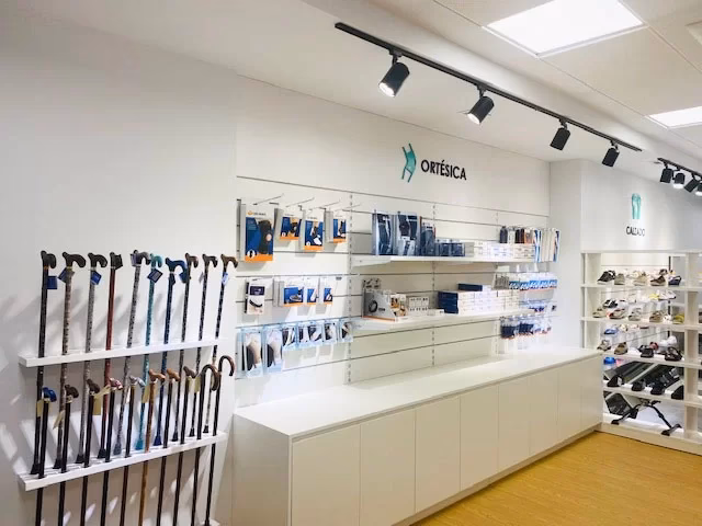 ¿Qué productos de ortopedia técnica fabrica el equipo de ortopedia Compostela?