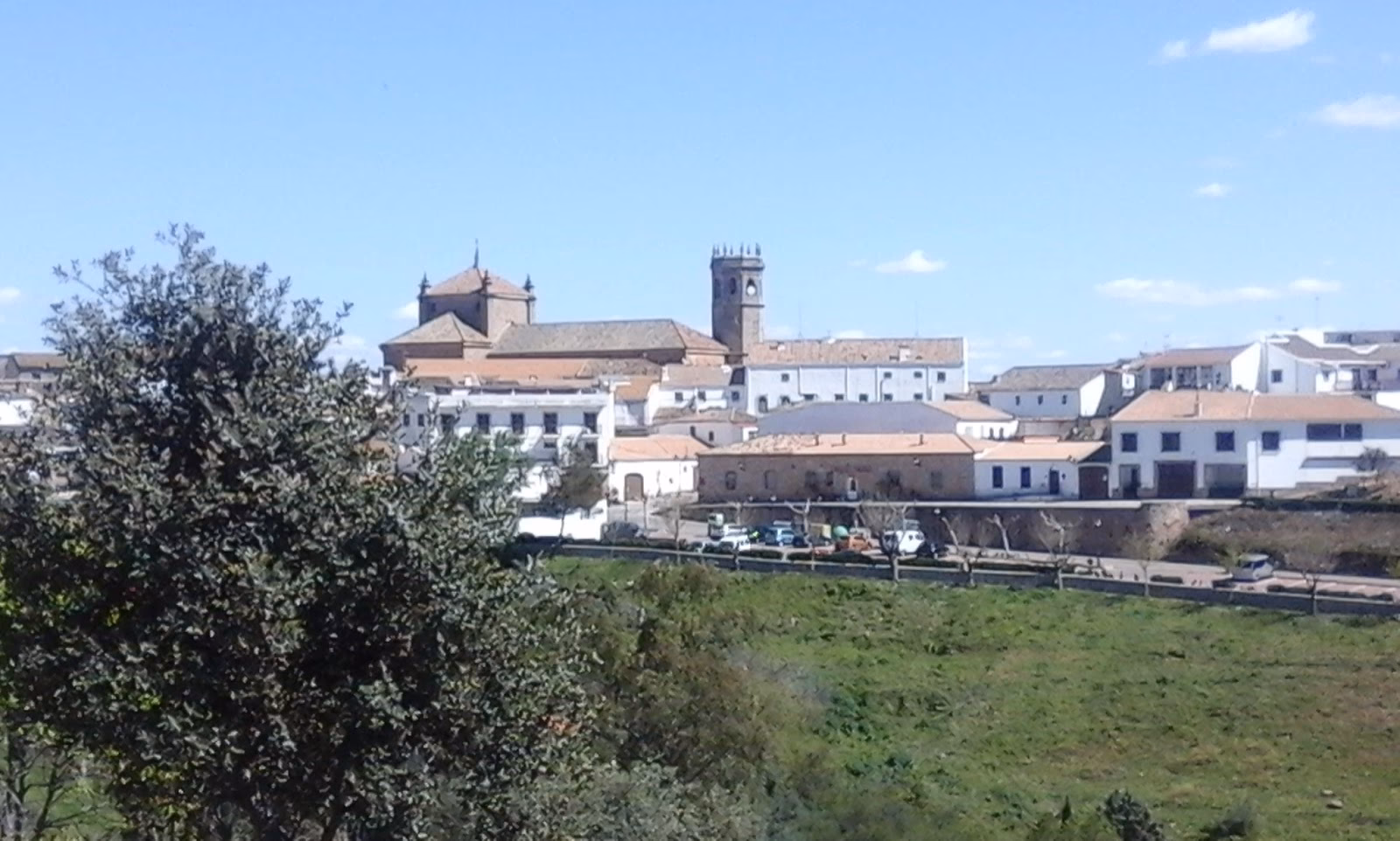 ¿Dónde se encuentra el Hospital Virgen del castillo?