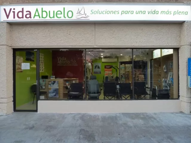 ¿Qué servicios ofrece el grupo de especialistas en ortopedia y Traumatología?