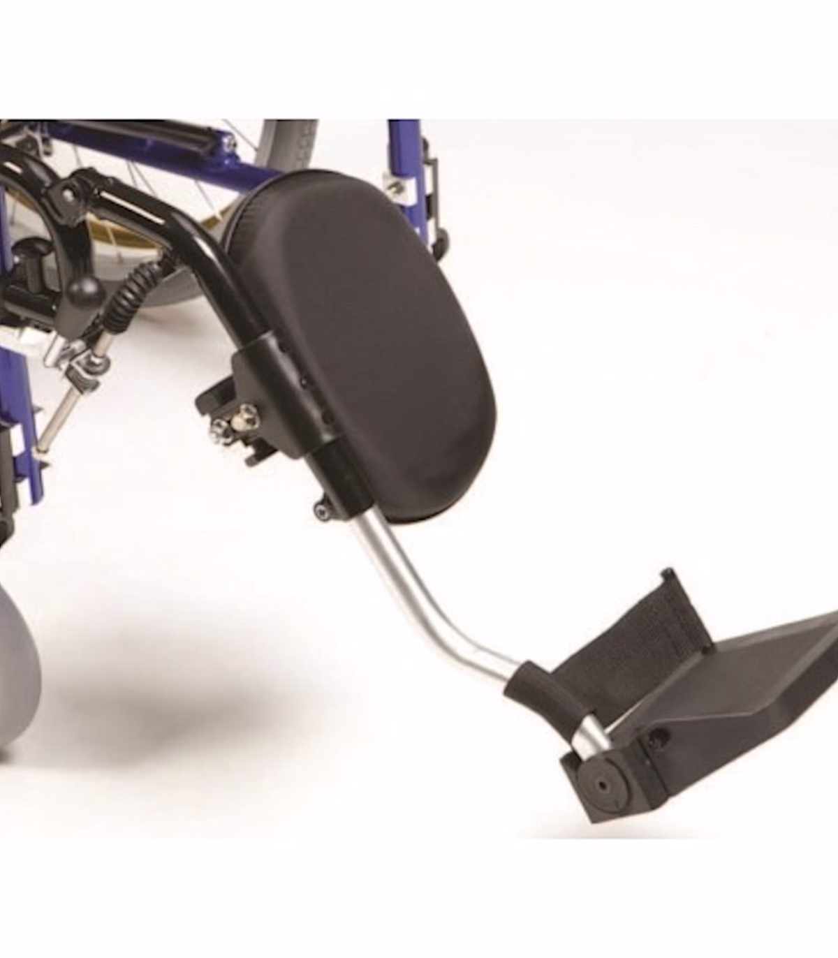 ¿Cuál es la altura de un reposapiés?